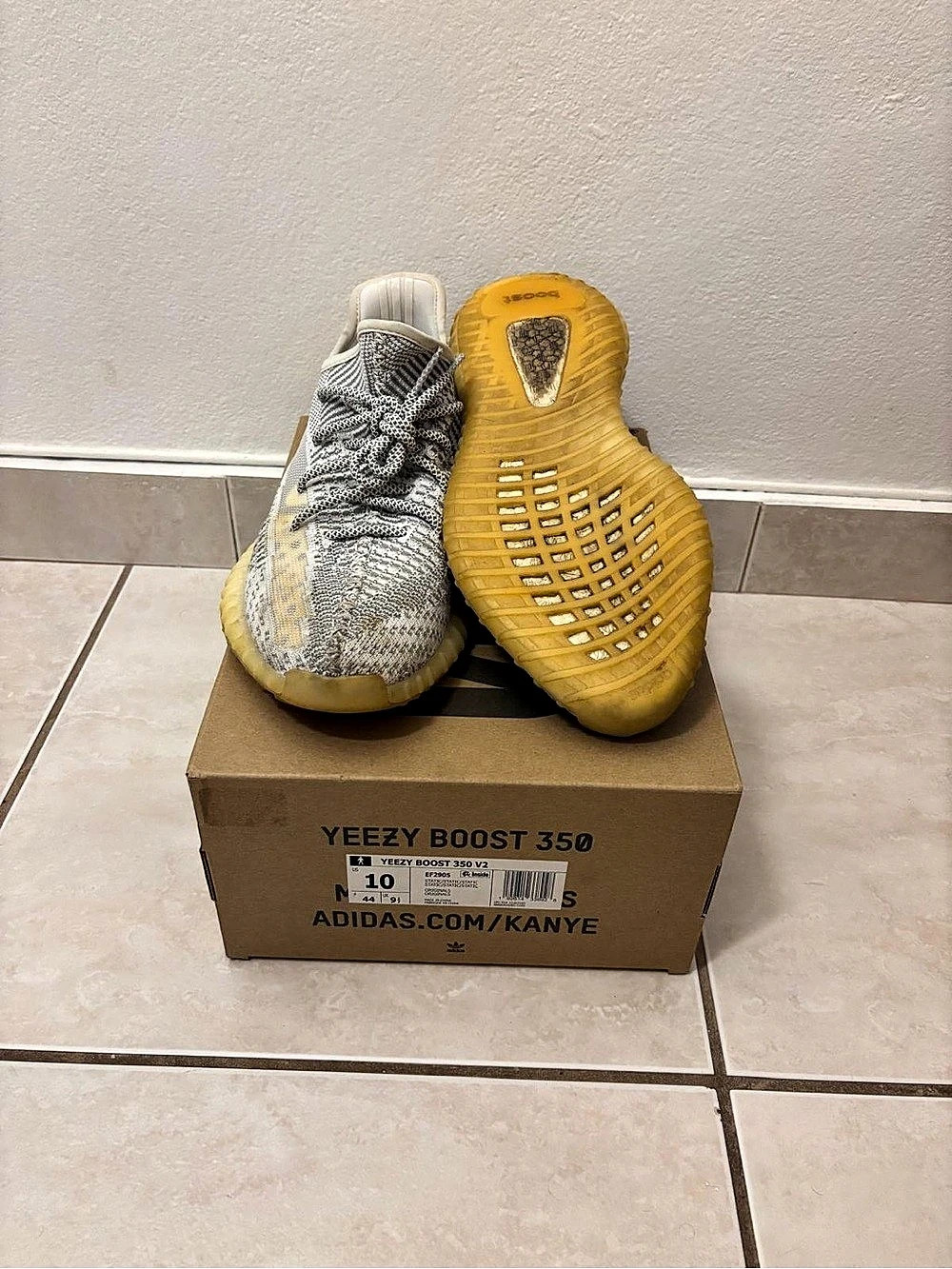 adidas Yeezy Boost 350 V2 Ash Pearl Sneakers Gray & Yellow US 10